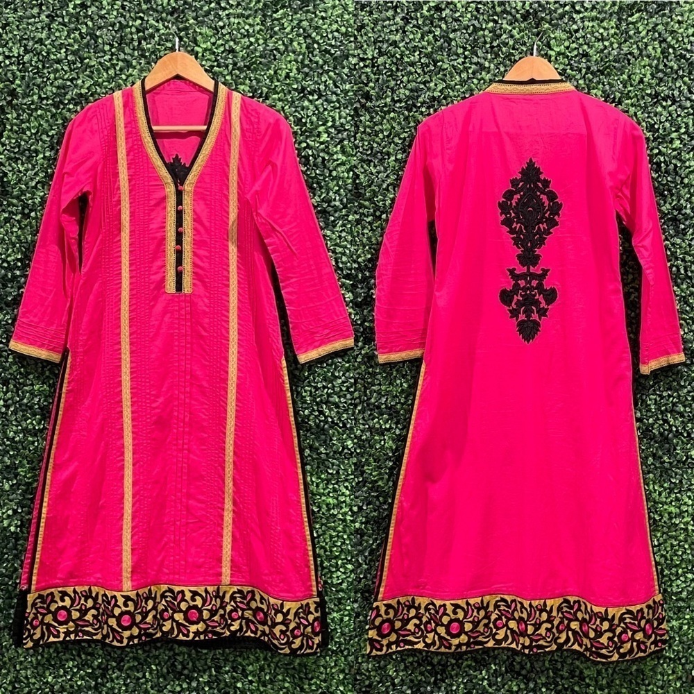 SAREE EMBROIDERED DRESS 3/4